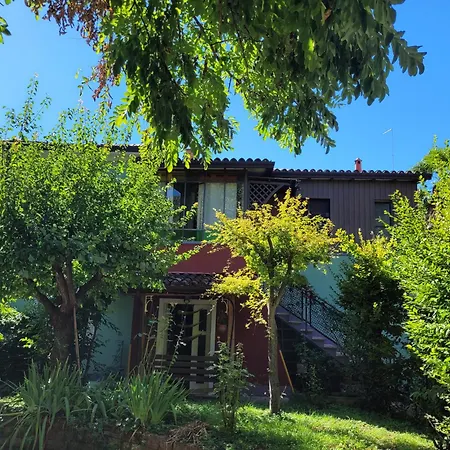Casa Kirti Konukevi 3*