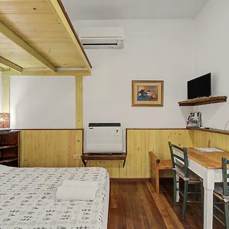 Casa Kirti Konukevi